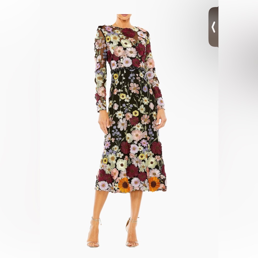 Mac Duggal
Floral Embroidered Midi-Dress